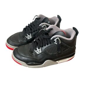 Black and Red Sneaker Air Jordan 4 Retro (GS) Size 5.5